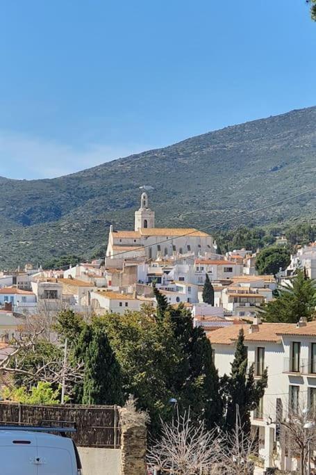 Espectacular Planta Baja Con Terraza Y Parking A 5 Min De La Playa Apartment Cadaques Exterior photo